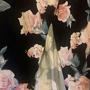 Rue21 Dresses - NWOT Floral Dress Rue21 Dresses - NWOT Floral Dress